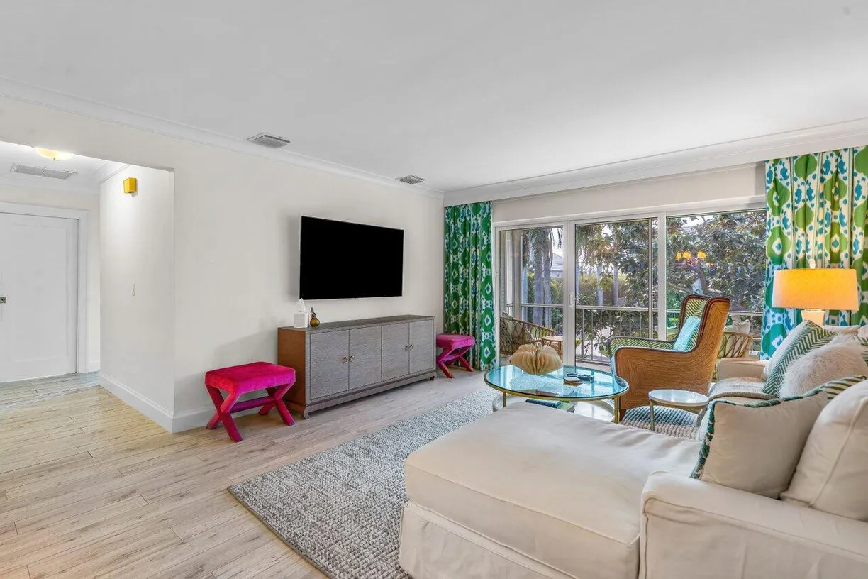 South Florida Real Estate | View 301 Venetian Drive, 16 | Listing