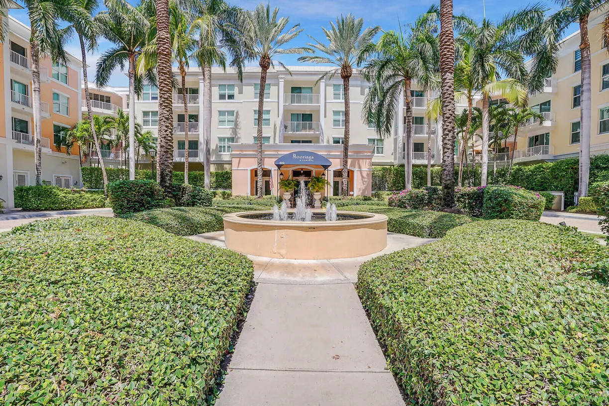 South Florida Real Estate | View 802 W Windward Way, Ph10 | 2 Beds, 2 Baths