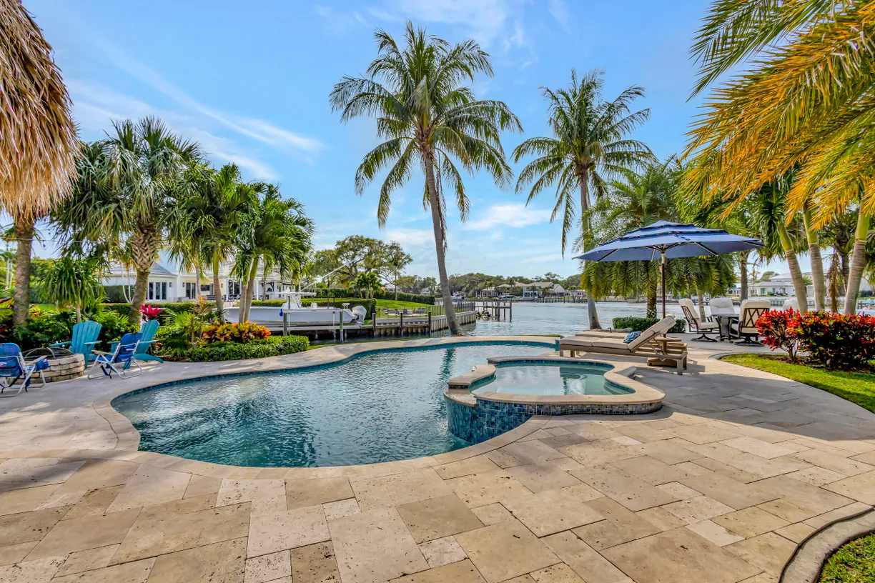 South Florida Real Estate | View 2138 Ascott Road | 4 Beds, 4 Baths