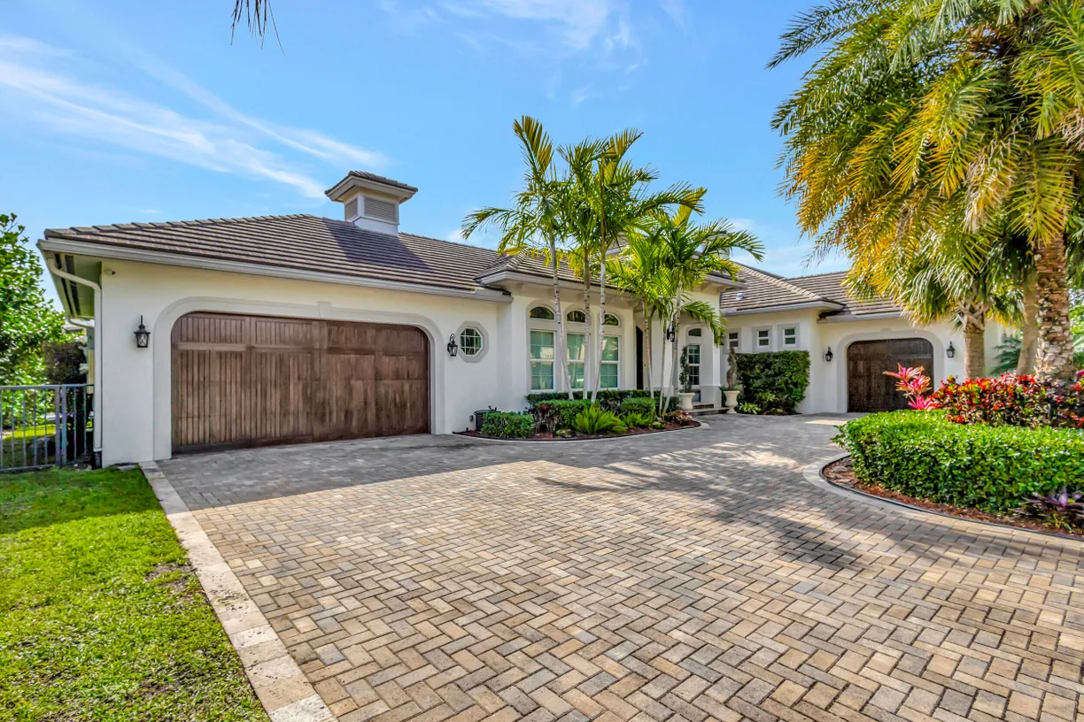 South Florida Real Estate | View 2138 Ascott Road | Listing