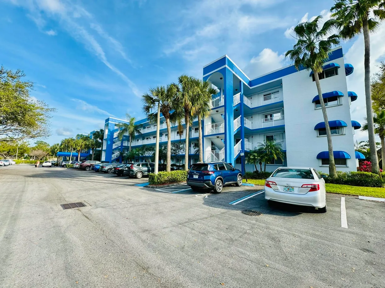South Florida Real Estate | View 4734 Lucerne Lakes Boulevard, 310 | 2 Beds, 2 Baths