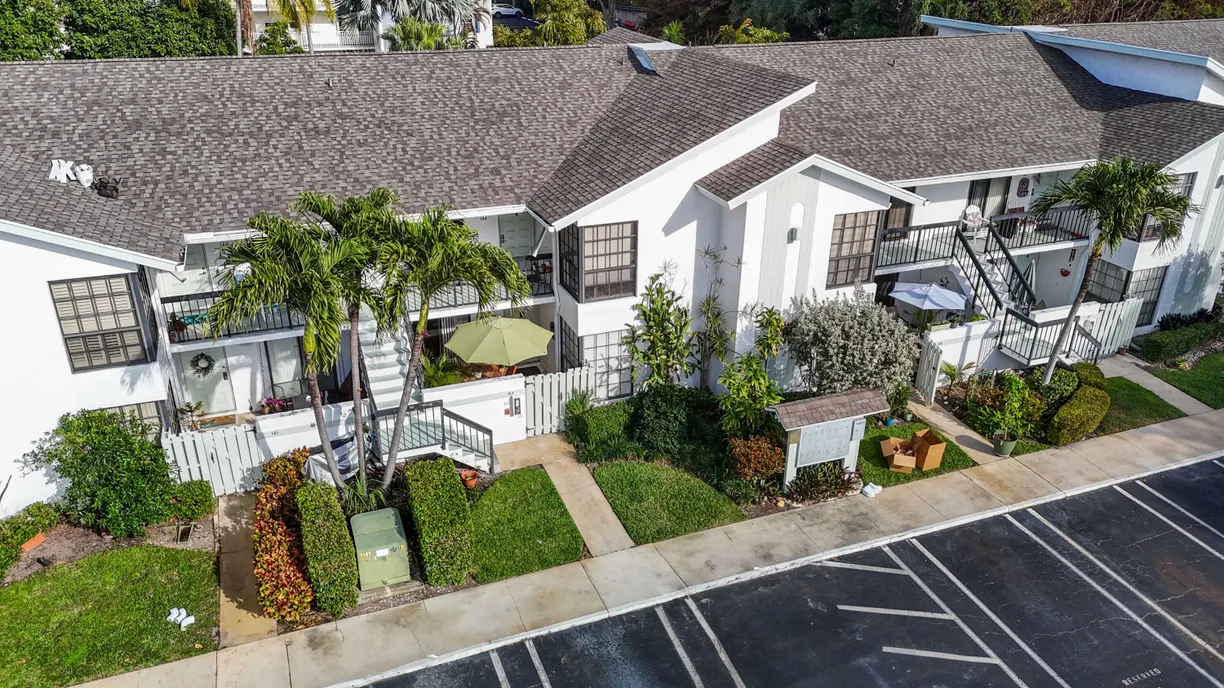 South Florida Real Estate | View 1405 S Federal Highway, 123 | 2 Beds, 2 Baths