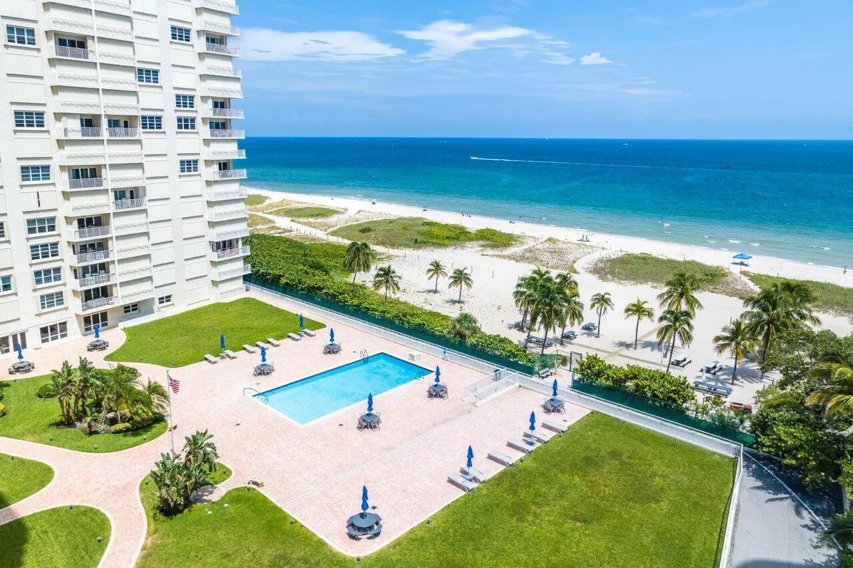 South Florida Real Estate | View 750 N Ocean Boulevard, 1605 | 2 Beds, 2 Baths