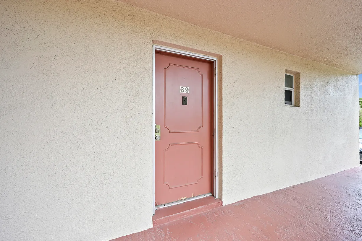 South Florida Real Estate | View 506 Davis Road, 69 | 1 Bed, 1 Bath