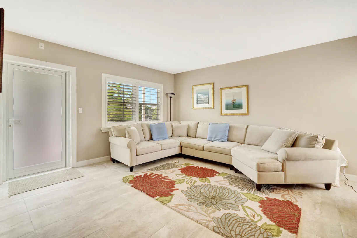 South Florida Real Estate | View 1481 S Ocean Boulevard, 333c | 1 Bed, 1 Bath