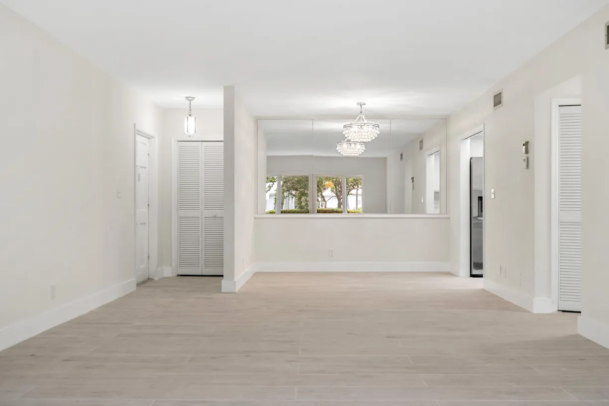 South Florida Real Estate | View 315 Venetian Drive, 4 | Listing
