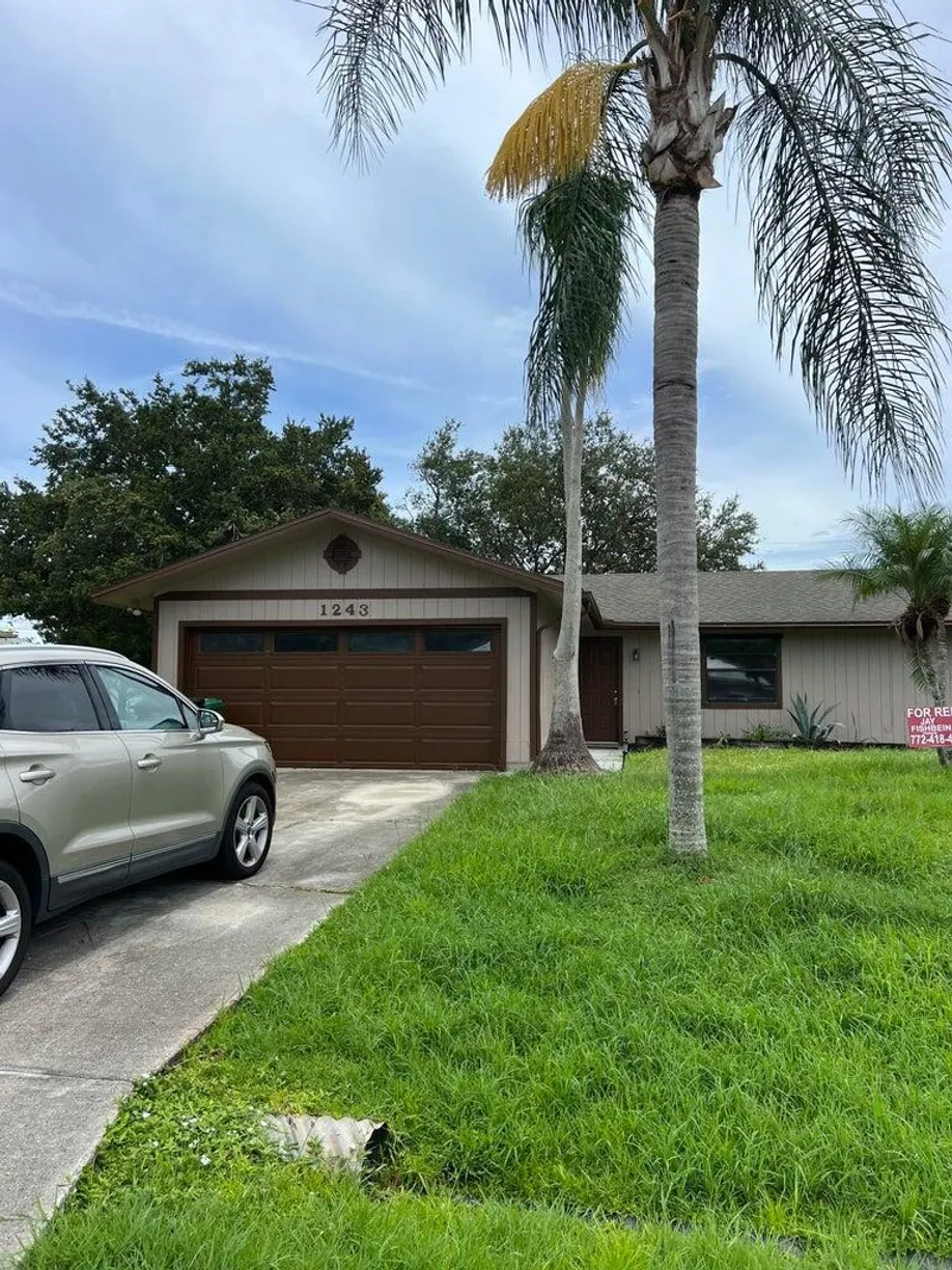 South Florida Real Estate | View 1243 SW Heather Street | 3 Beds, 2 Baths