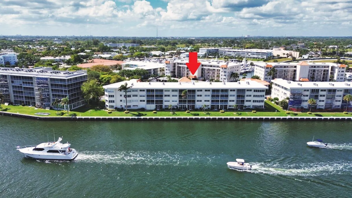South Florida Real Estate | View 28 Yacht Club Drive, 404 A | 2 Beds, 2 Baths