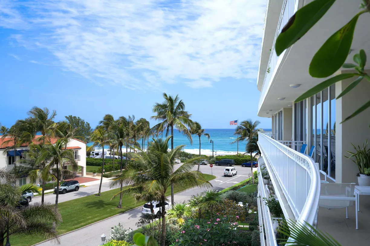 South Florida Real Estate | View 100 Royal Palm Way, F4 | 2 Beds, 2 Baths