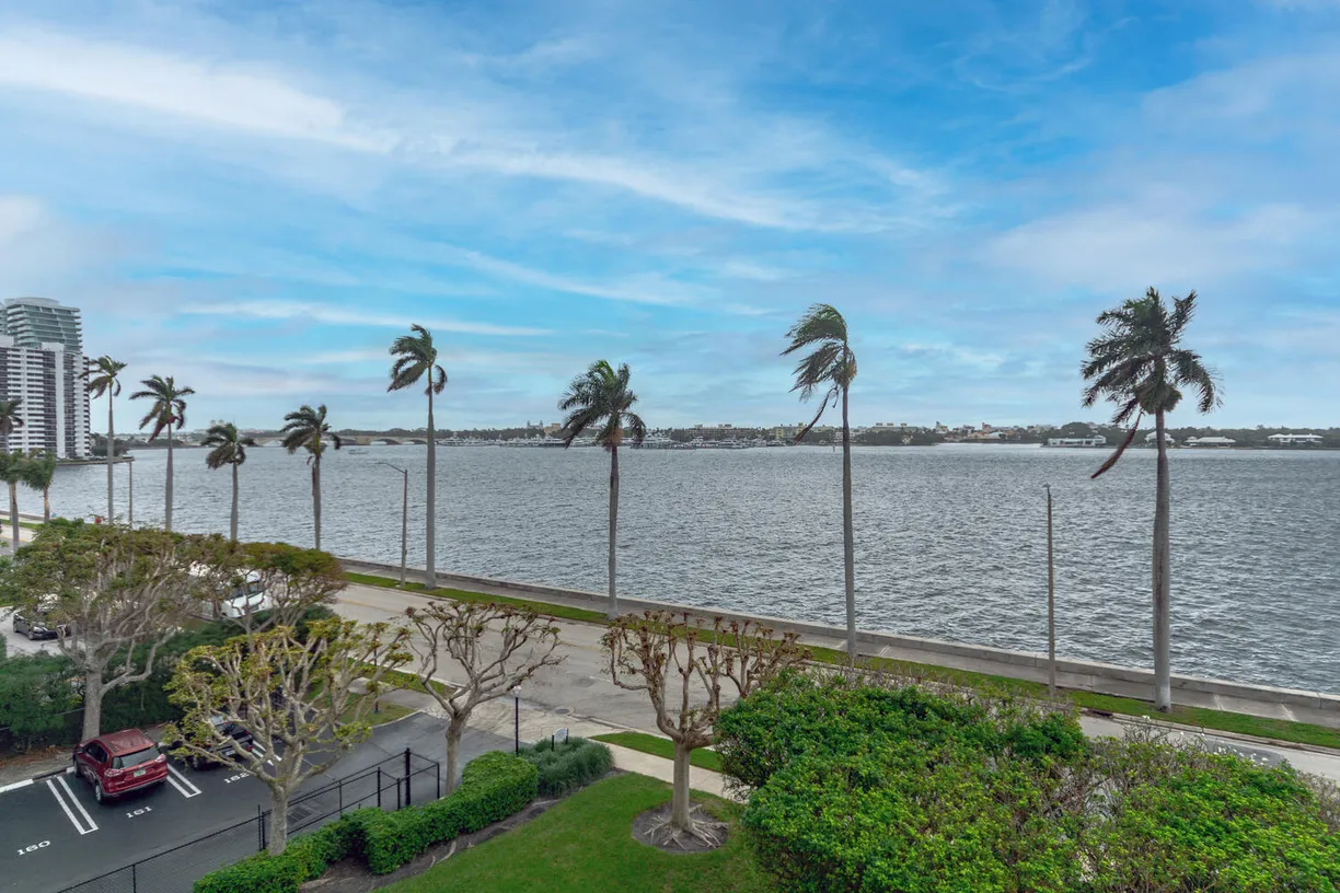 South Florida Real Estate | View 1701 S Flagler Drive, 402 | 2 Beds, 2 Baths