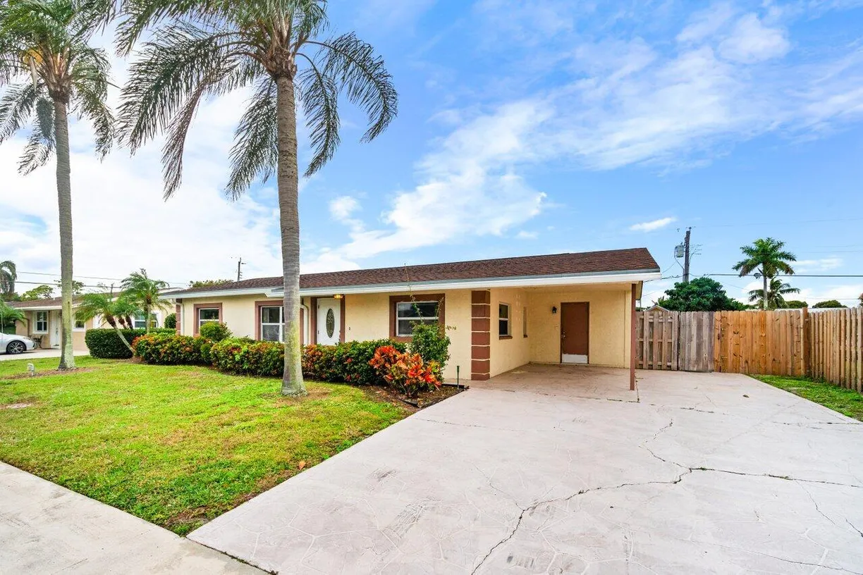 South Florida Real Estate | View 425 Palo Alto Drive | Listing
