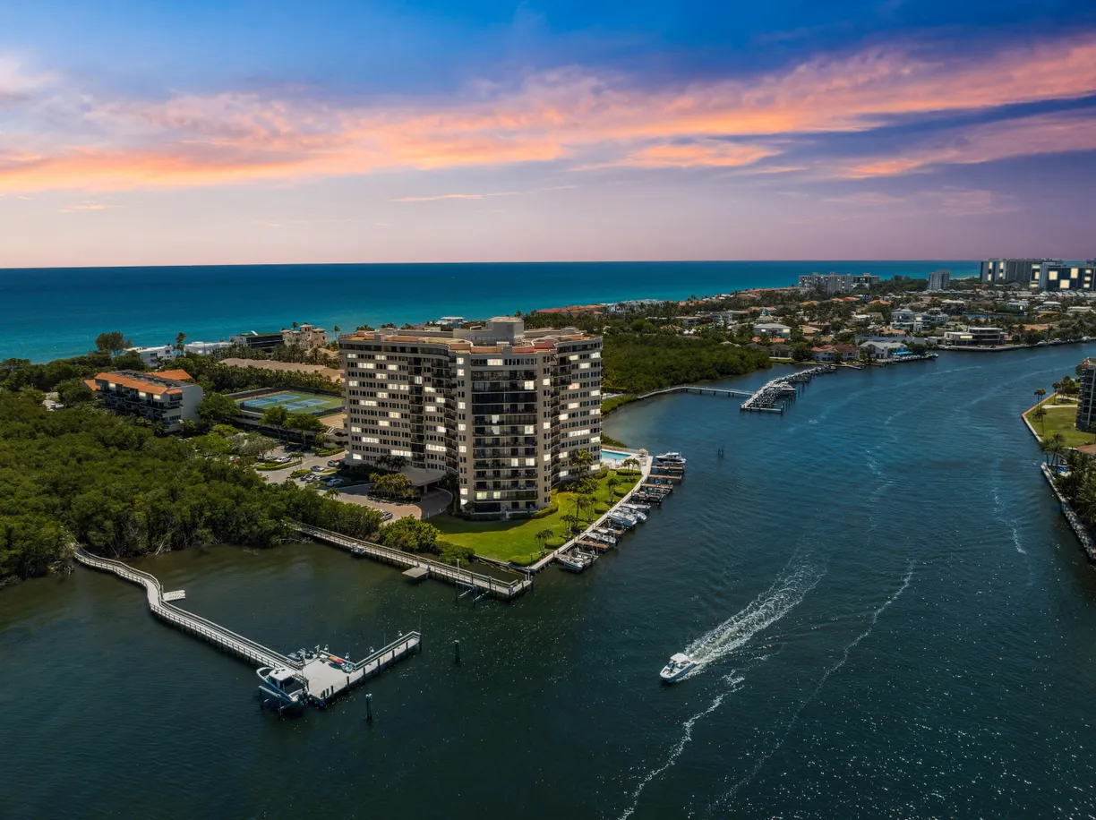 South Florida Real Estate | View 3912 S Ocean Boulevard, 1415 | 2 Beds, 2 Baths