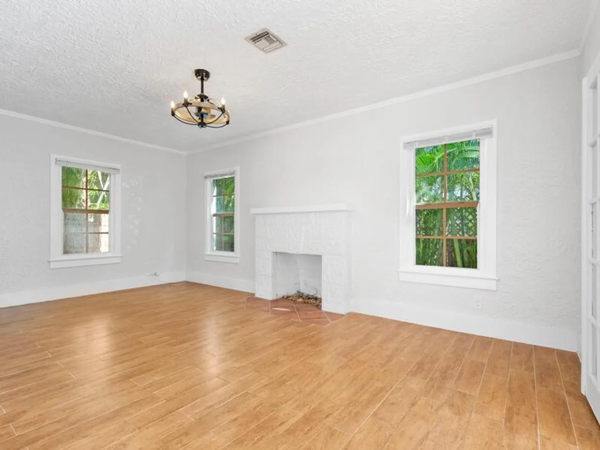 South Florida Real Estate | View 209 Lytton Court | 4 Beds, 1 Bath