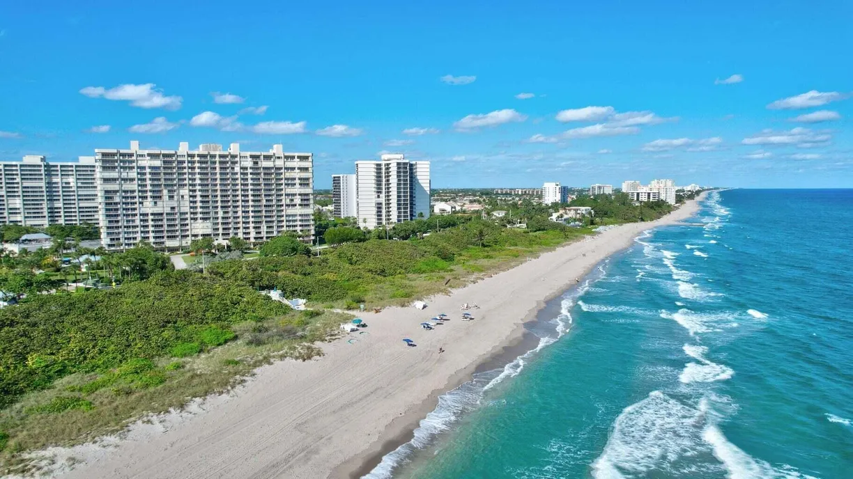 South Florida Real Estate | View 4001 N Ocean Boulevard, 1502 | 2 Beds, 2 Baths