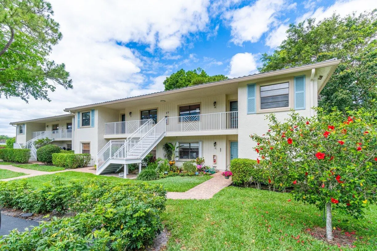 South Florida Real Estate | View 17 Westgate Lane, G | 2 Beds, 2 Baths