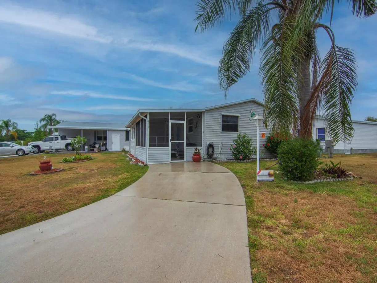 South Florida Real Estate | View 471 Tropical Isles Circle | 1 Bed, 1 Bath