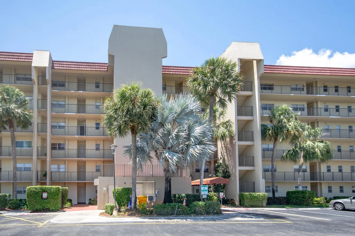 South Florida Real Estate | View 3755 Via Poinciana, 308 | 1 Bed, 1 Bath