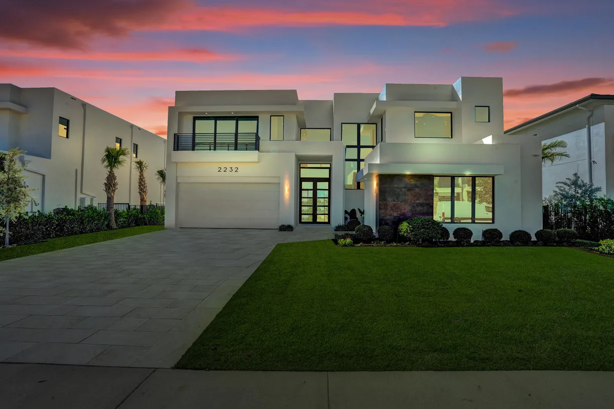 South Florida Real Estate | View 2232 Delray Ridge Lane | 5 Beds, 5 Baths