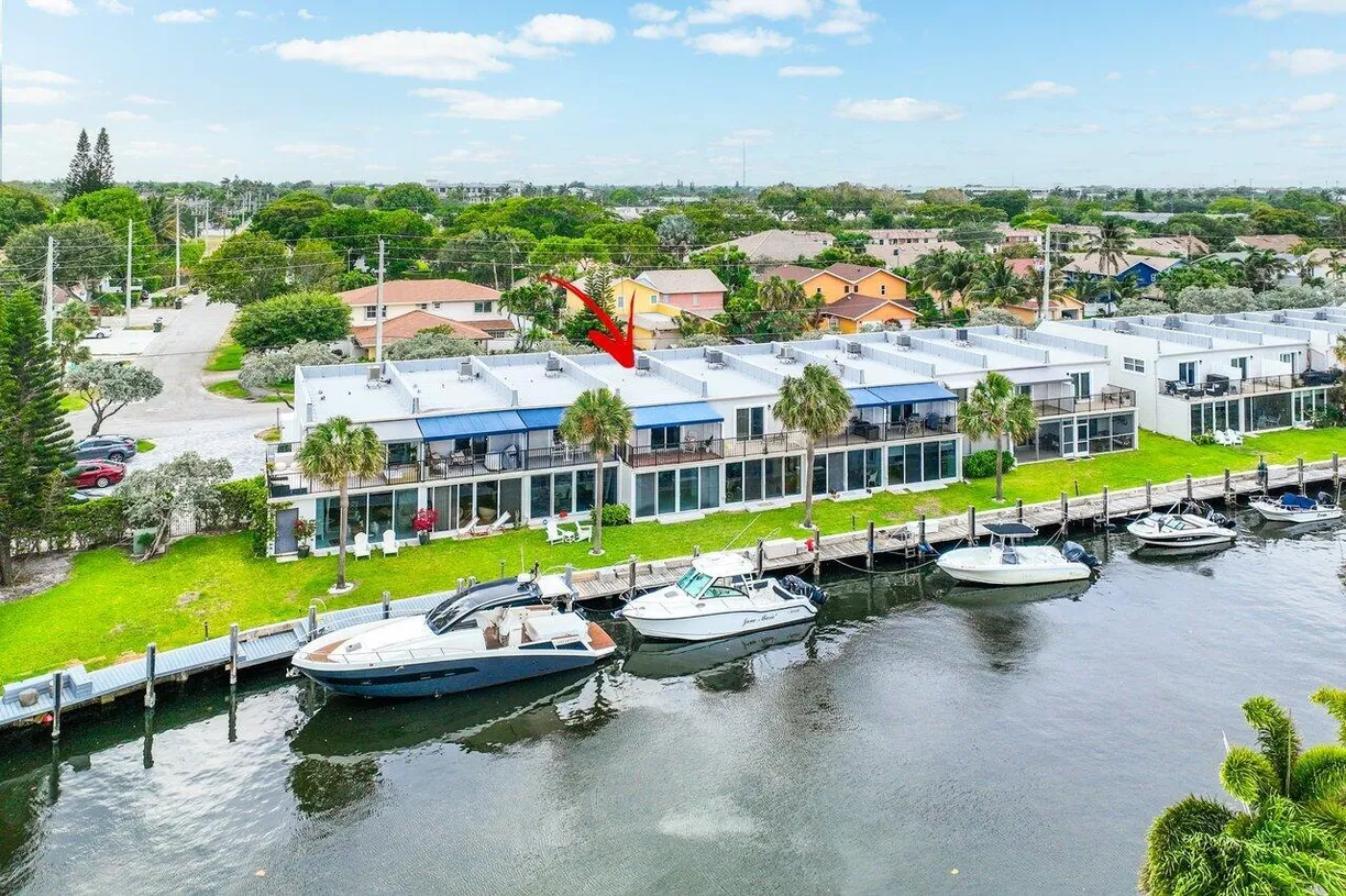 South Florida Real Estate | View 3133 Spanish Trail | 2 Beds, 2 Baths