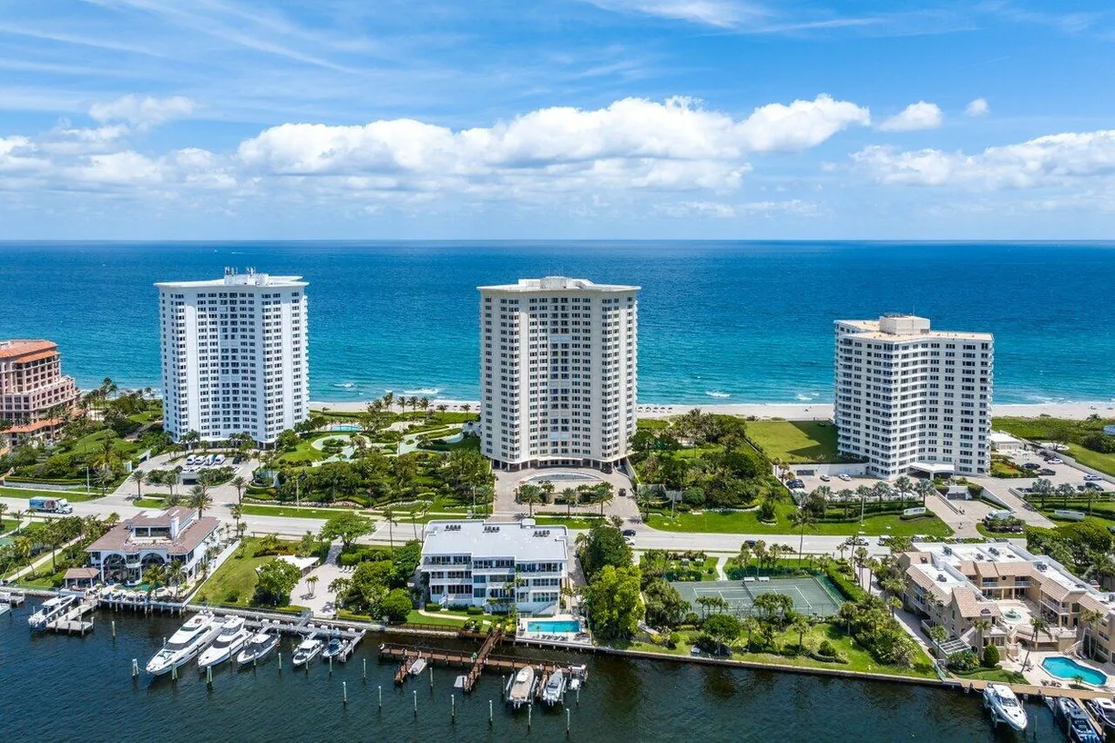 South Florida Real Estate | View 550 S Ocean Boulevard, 1905 | 2 Beds, 2 Baths