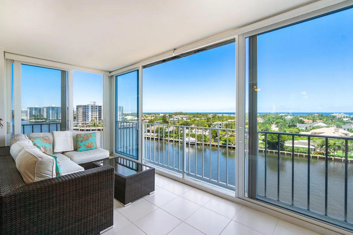 South Florida Real Estate | View 555 SE 6th Avenue, 8d | 2 Beds, 2 Baths