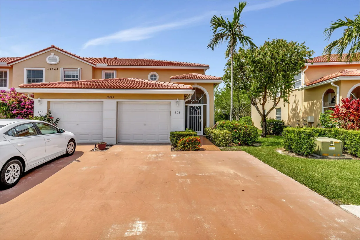 South Florida Real Estate | View 12423 Crystal Pointe Drive, 202 | 3 Beds, 2 Baths