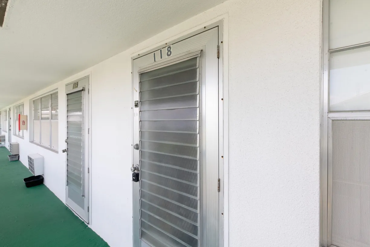 South Florida Real Estate | View 118 Kingswood F, 118 | Listing
