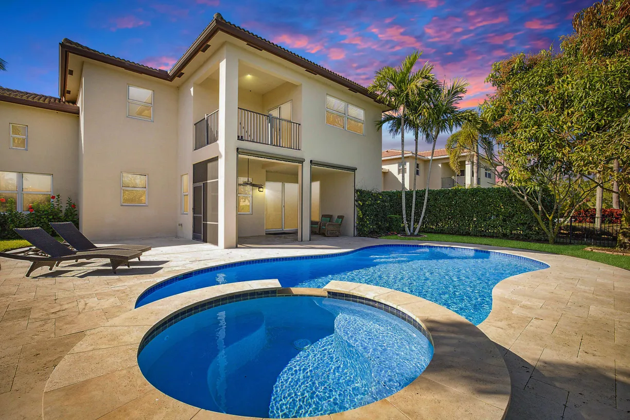 South Florida Real Estate | View 152 Umbrella Place | 5 Beds, 5 Baths