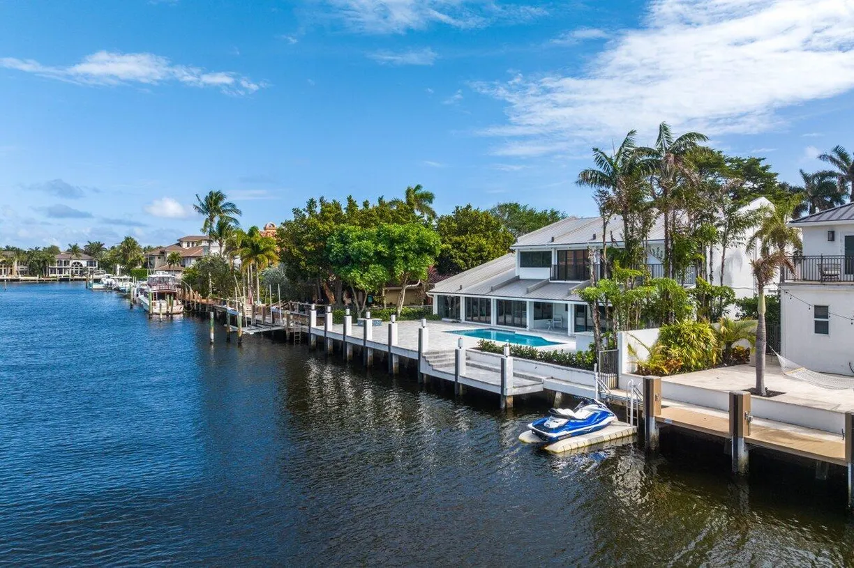 South Florida Real Estate | View 943 Evergreen Drive | 6 Beds, 4 Baths