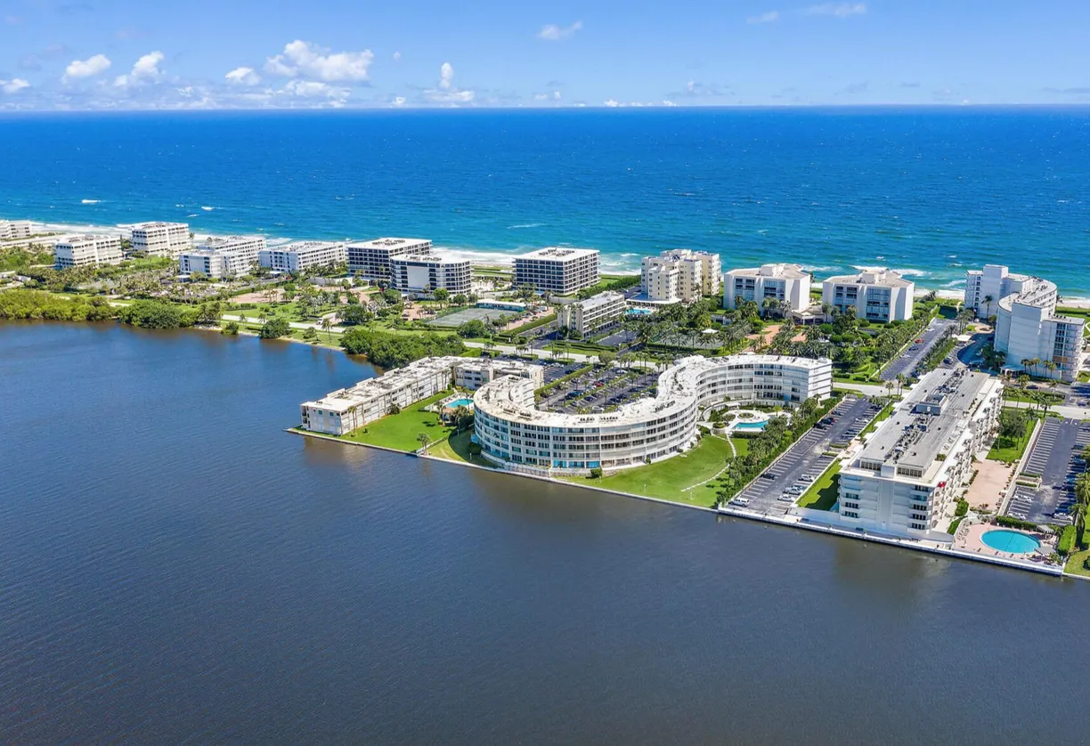 South Florida Real Estate | View 2760 S Ocean Boulevard, 413 | 1 Bed, 1 Bath