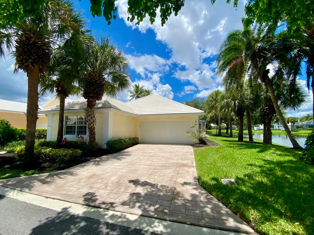 South Florida Real Estate | View 9005 Baybury Lane | 3 Beds, 2 Baths