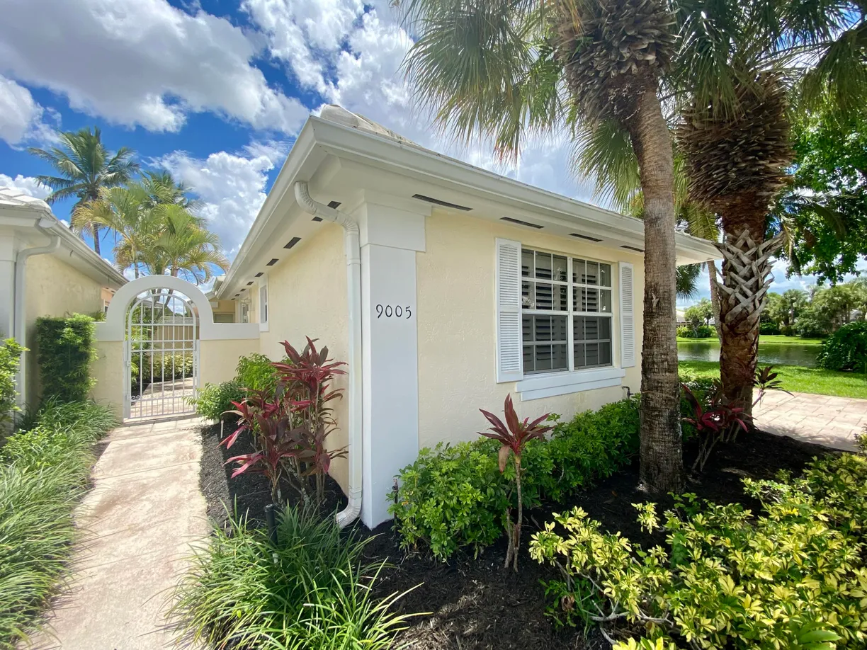 South Florida Real Estate | View 9005 Baybury Lane | Listing