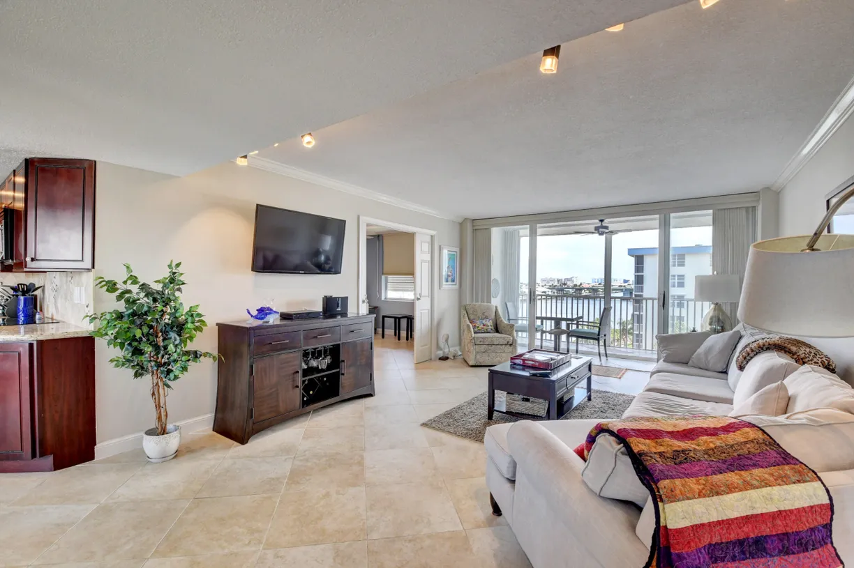 South Florida Real Estate | View 1 Harbourside Drive, 3603 | Listing