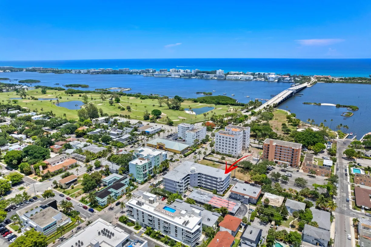 South Florida Real Estate | View 1 S Lakeside Drive, C1 | Listing