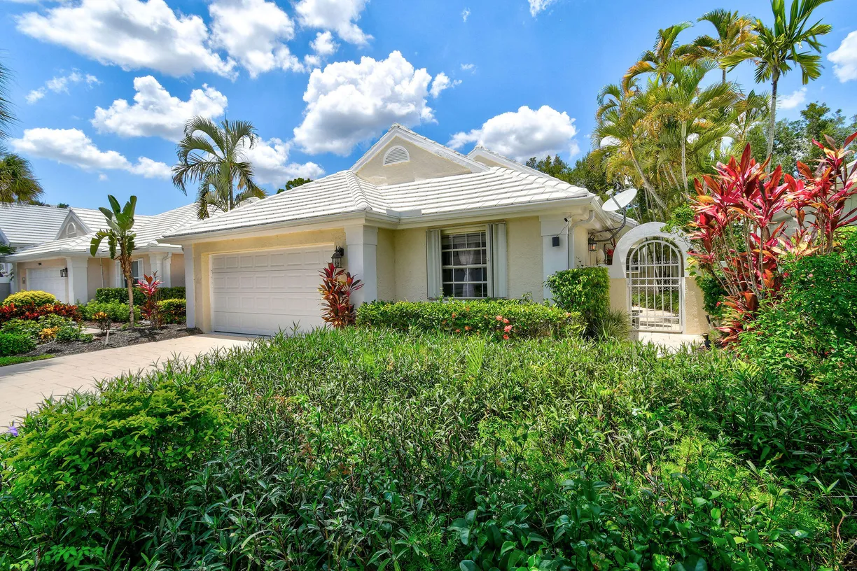 South Florida Real Estate | View 9293 Heathridge Drive | Listing