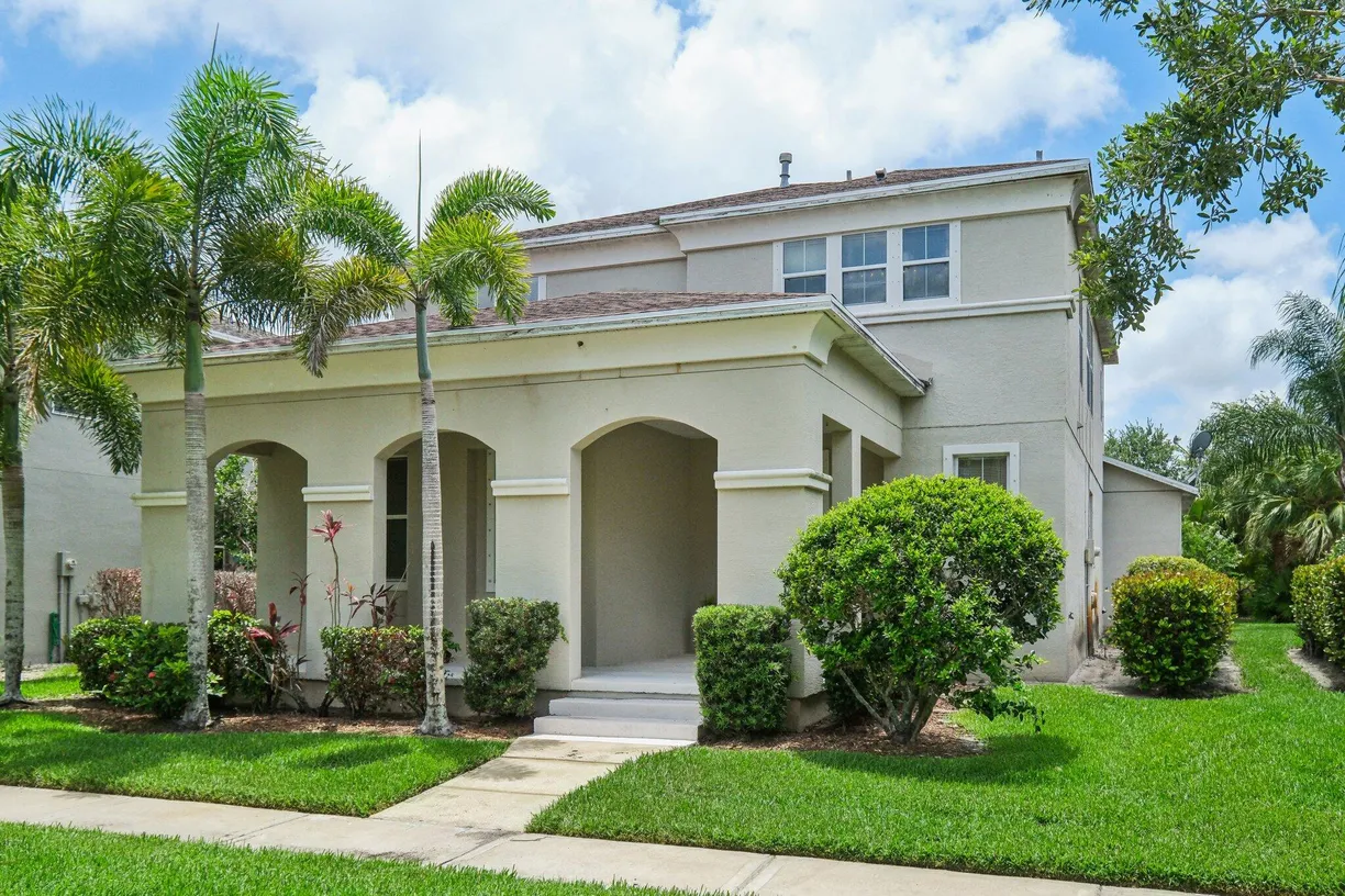 South Florida Real Estate | View 1302 Classic Court | Listing