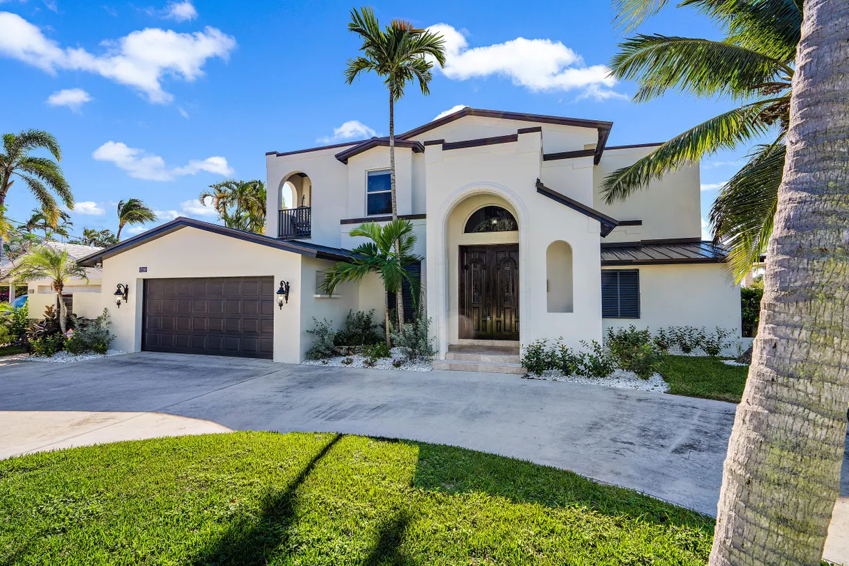 South Florida Real Estate | View 716 Kittyhawk Way | 5 Beds, 4 Baths