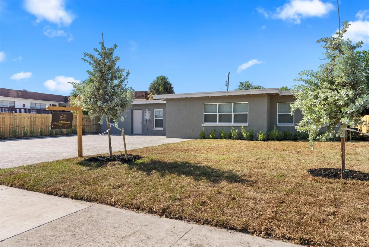 South Florida Real Estate | View 829 Bayberry Drive | Listing