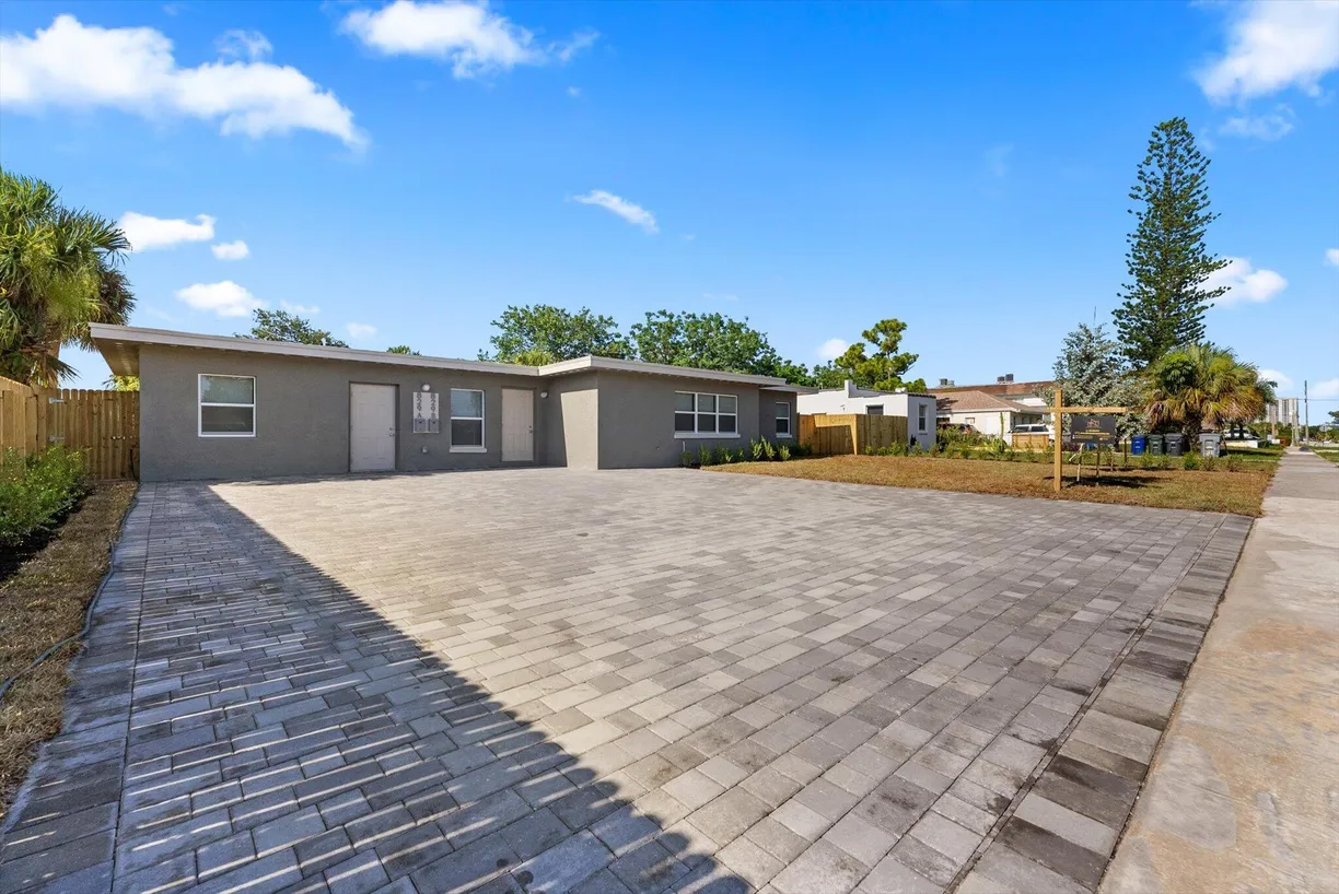 South Florida Real Estate | View 829 Bayberry Drive | Listing