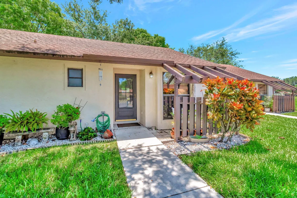 South Florida Real Estate | View 79 Via De Casas Norte | Listing