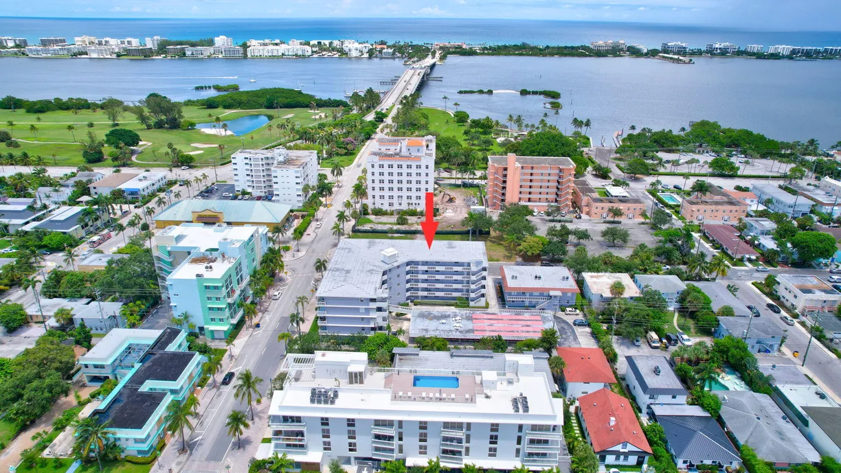 South Florida Real Estate | View 1 S Lakeside Drive, B2 | 1 Bed, 1 Bath