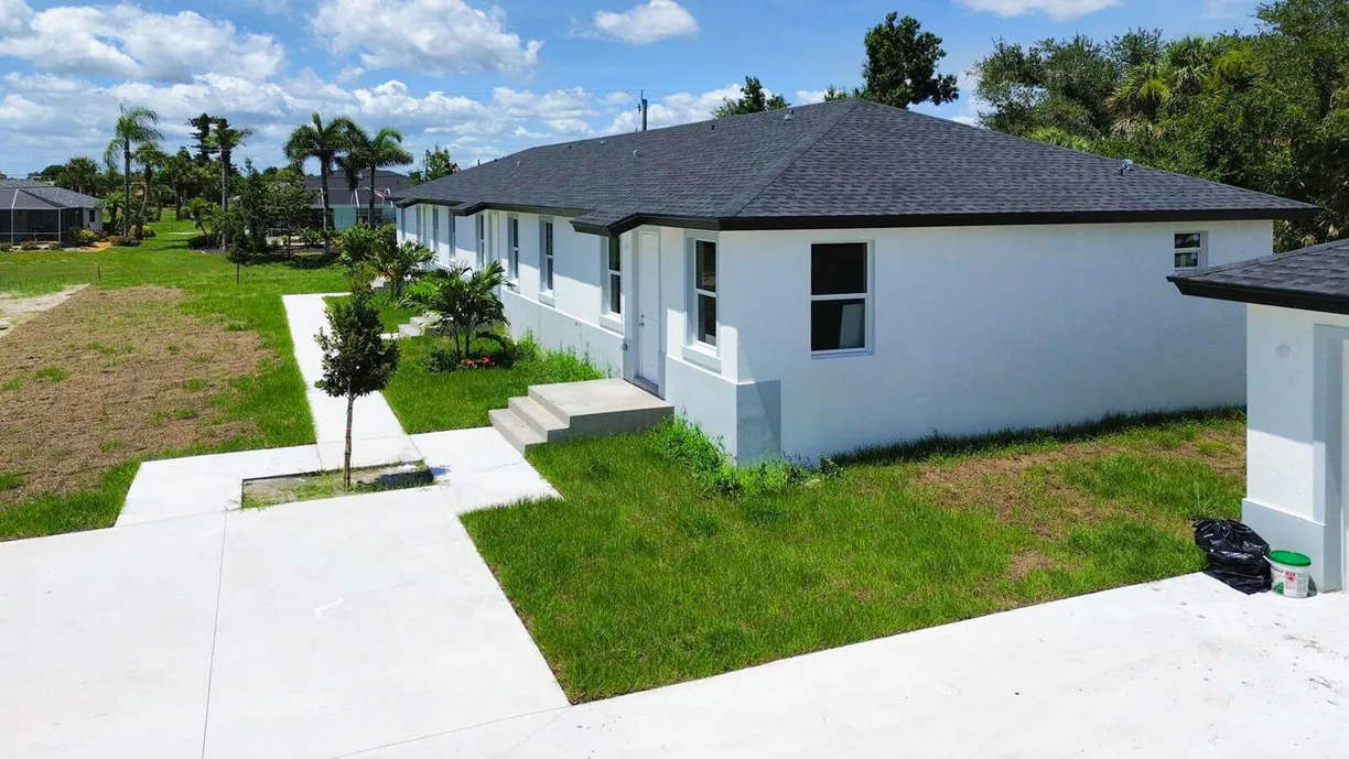 South Florida Real Estate | View 260 Rotonda Boulevard, 2 | 3 Beds, 2 Baths