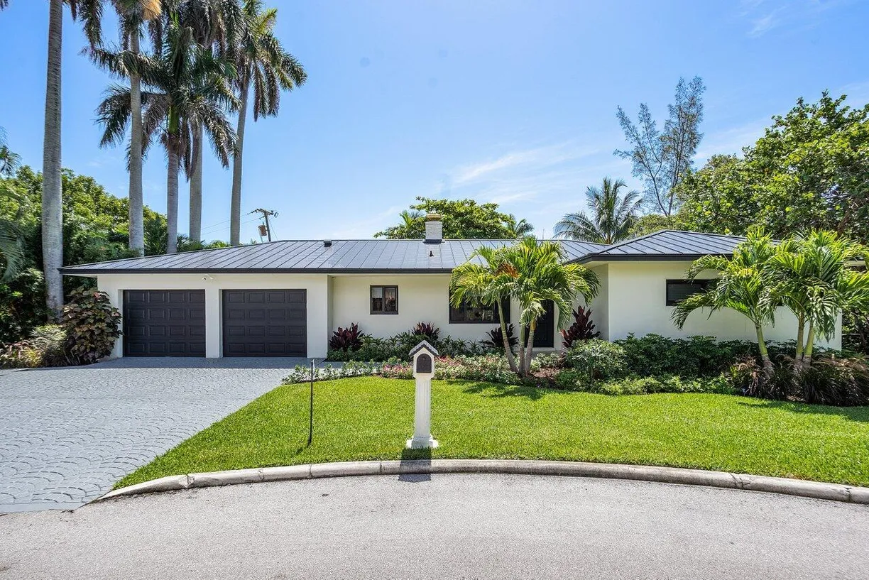 South Florida Real Estate | View 35 Anna Street | 3 Beds, 2 Baths