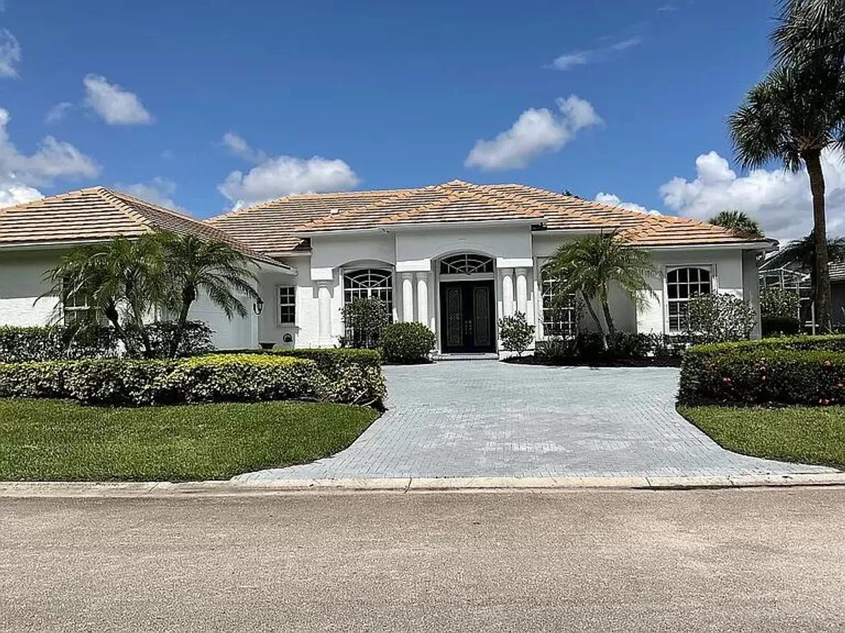 South Florida Real Estate | View 1946 SW Bradford Place | 3 Beds, 2 Baths