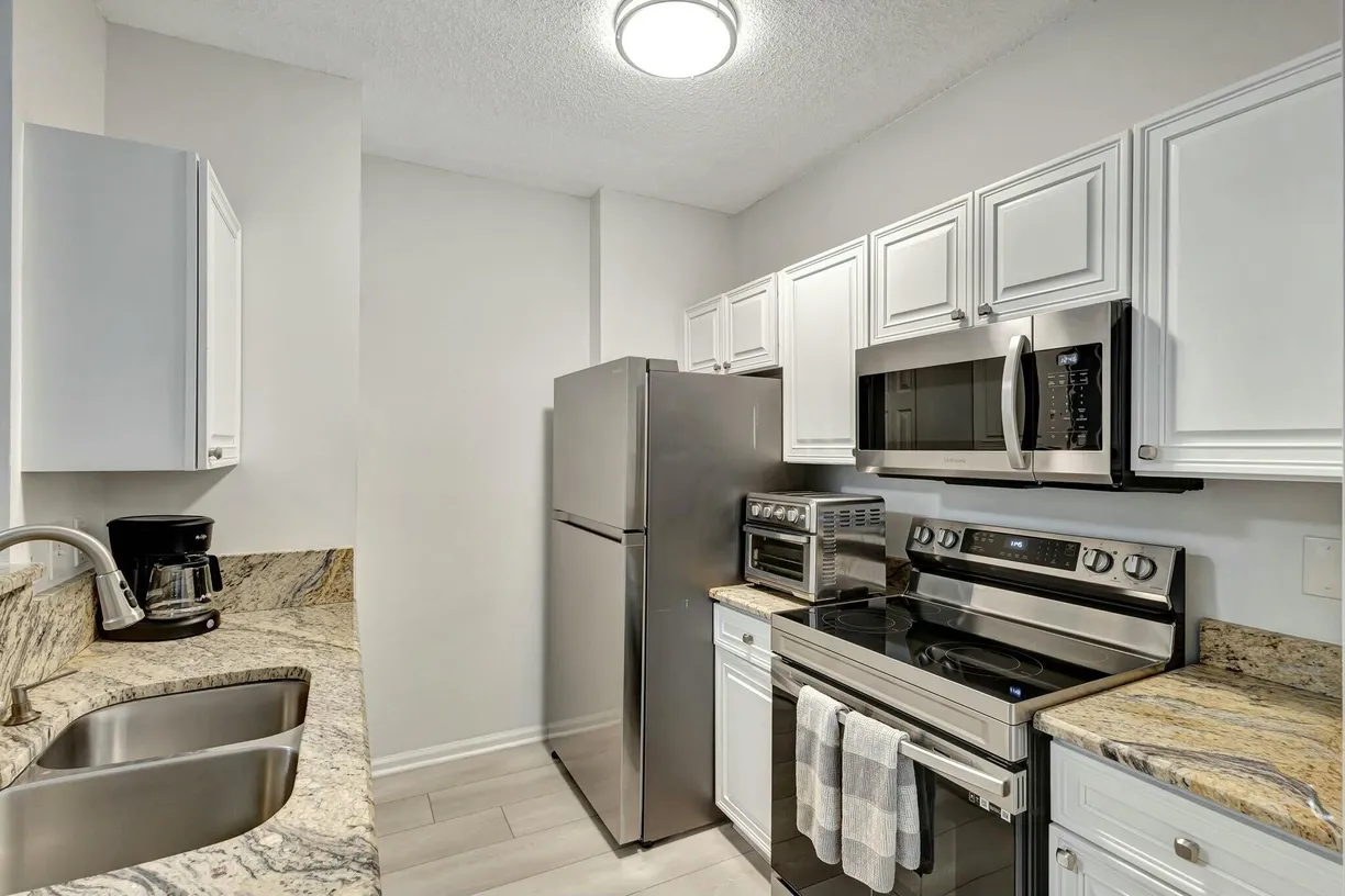 South Florida Real Estate | View 630 S Sapodilla Avenue, 223 | 1 Bed, 1 Bath