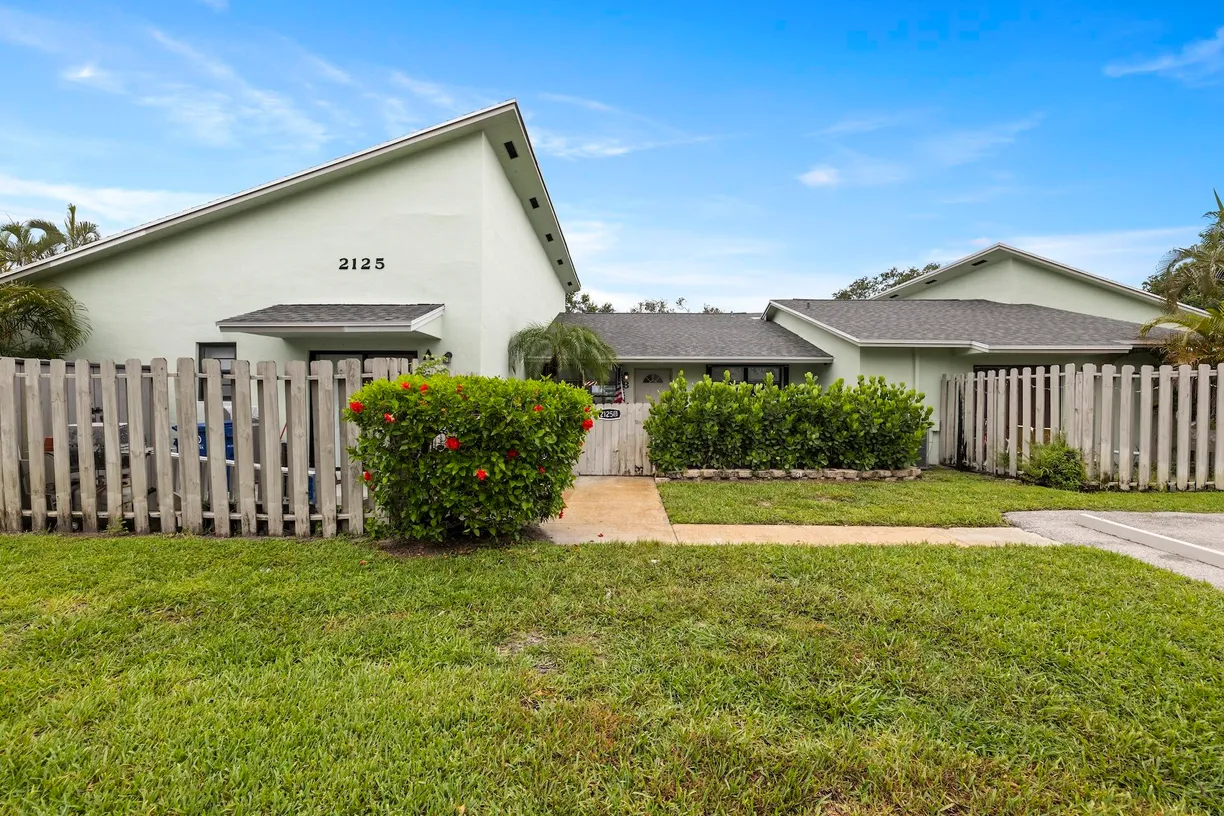 South Florida Real Estate | View 431 Jupiter Lakes Boulevard, 2125b | 2 Beds, 1 Bath