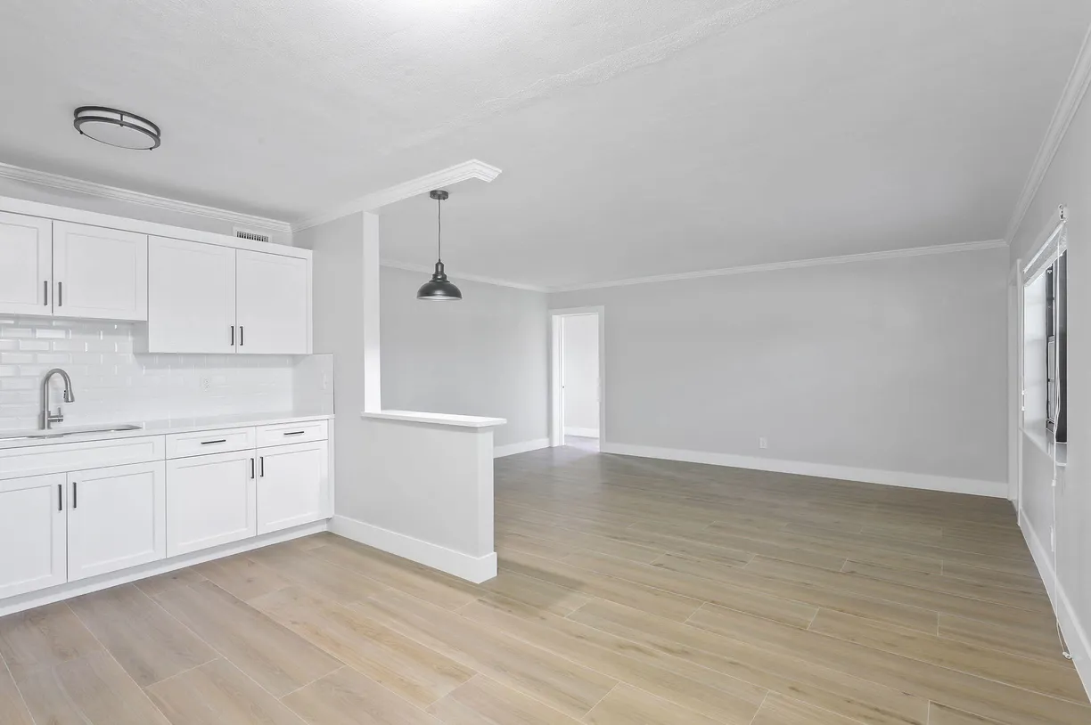 South Florida Real Estate | View 324 Southwind Drive, 16 | Listing
