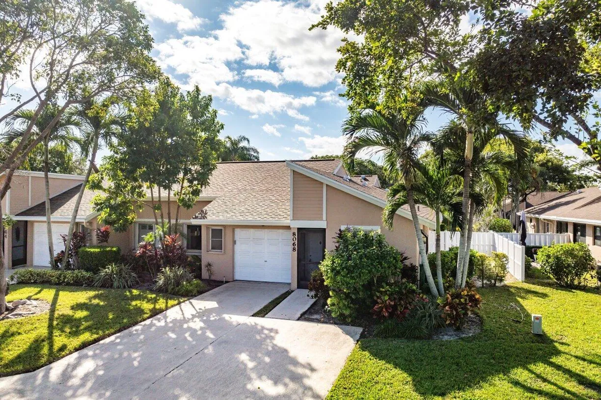 South Florida Real Estate | View 8068 Sweetbriar Way | Listing