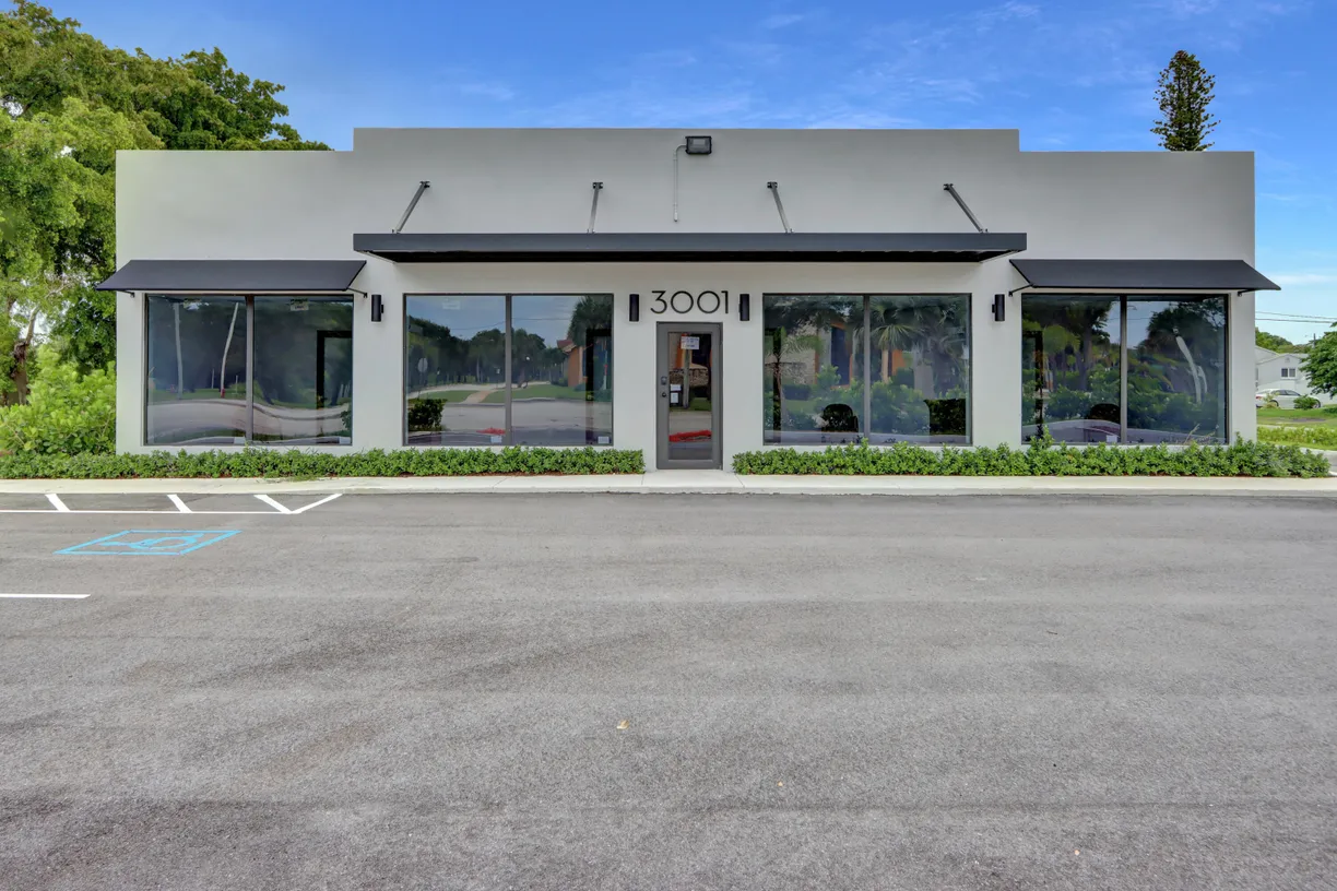 South Florida Real Estate | View 3001 S Congress Avenue