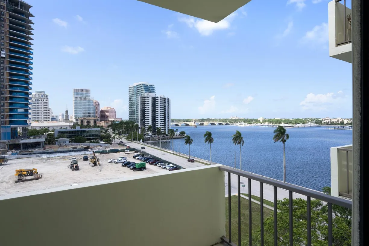 South Florida Real Estate | View 1501 S Flagler Drive, 8b | 2 Beds, 2 Baths